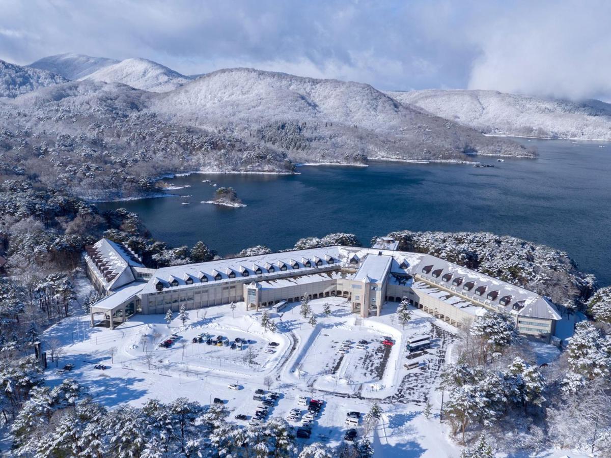 Urabandai Lake Resort Geihinkan Nekoma Rikyu Kitashiobara Eksteriør bilde